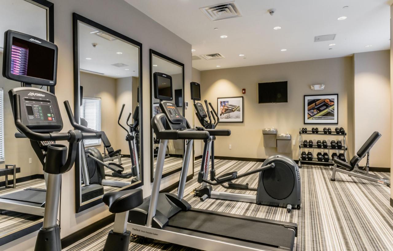 Candlewood Suites - Hartford Downtown Екстер'єр фото